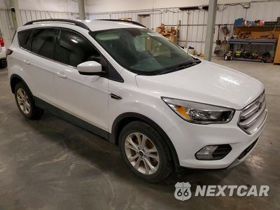 Czwarte zdjęcie samochodu z boku: 2018 FORD ESCAPE SE VIN:1FMCU9GD2JUC34449 - miniatura