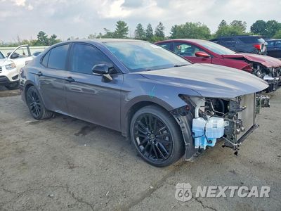 Czwarte zdjęcie samochodu z boku: 2022 TOYOTA CAMRY XSE VIN:4T1K61AK0NU026803 - miniatura
