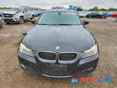 Piąte zdjęcie samochodu w środku: 2011 BMW 328 XI VIN:WBAPK7G56BNN69716 - miniatura