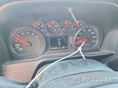 Zdjęcie 9 z 12 samochodu: 2025 GMC SIERRA K1500 VIN:1GTRUAEDXSZ255914 - miniatura