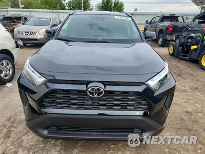 Piąte zdjęcie samochodu w środku: 2025 TOYOTA RAV4 HYBRID XLE VIN:JTMRWRFV9SJ088184 - miniatura