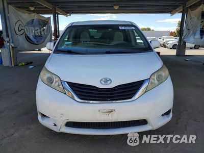 Piąte zdjęcie samochodu w środku: 2012 TOYOTA SIENNA BASE VIN:5TDKA3DC0CS015238 - miniatura