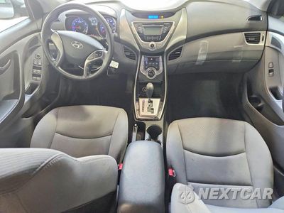 Zdjęcie 8 z 13 samochodu: 2013 HYUNDAI ELANTRA GLS VIN:KMHDH4AE5DU559503 - miniatura