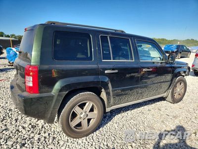 Trzecie zdjęcie samochodu z tyłu: 2010 JEEP PATRIOT SPORT VIN:1J4NT1GB1AD672440 - miniatura