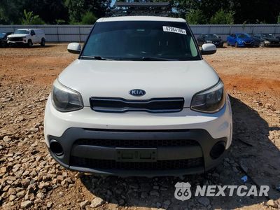 Piąte zdjęcie samochodu w środku: 2018 KIA SOUL BASE VIN:KNDJN2A2XJ7619912 - miniatura