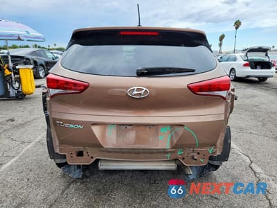 Zdjęcie 6 z 14 samochodu: 2016 HYUNDAI TUCSON SE VIN:KM8J33A42GU186895 - miniatura