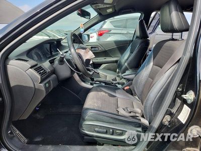 Zdjęcie 7 z 13 samochodu: 2017 HONDA ACCORD SPORT VIN:1HGCR2F56HA039278 - miniatura