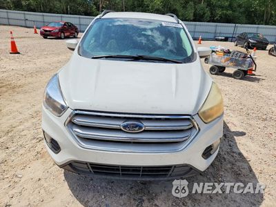Piąte zdjęcie samochodu w środku: 2018 FORD ESCAPE SE VIN:1FMCU9GD3JUA43753 - miniatura