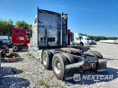 Drugie zdjęcie samochodu z przodu: 2017 VOLVO VNL SEMI TRUCK VIN:4V4NC9EH3HN983310 - miniatura