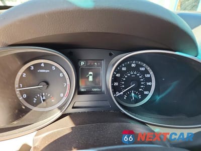 Zdjęcie 9 z 14 samochodu: 2017 HYUNDAI SANTA FE SPORT 2.4L VIN:5NMZUDLB2HH028250 - miniatura