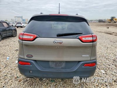 Zdjęcie 6 z 14 samochodu: 2017 JEEP CHEROKEE LATITUDE VIN:1C4PJLCSXHW591778 - miniatura