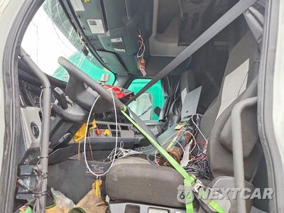 Zdjęcie 7 z 13 samochodu: 2022 FREIGHTLINER CASCADIA 126 SEMI TRUCK VIN:3AKJHHDR1NSNN8723 - miniatura