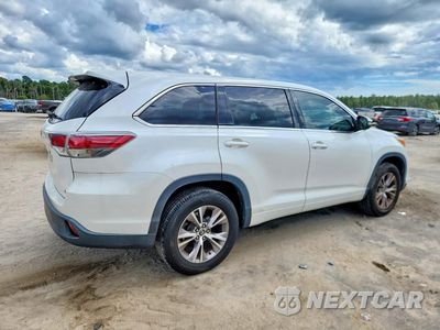 Trzecie zdjęcie samochodu z tyłu: 2016 TOYOTA HIGHLANDER LE PLUS VIN:5TDZKRFH2GS178955 - miniatura