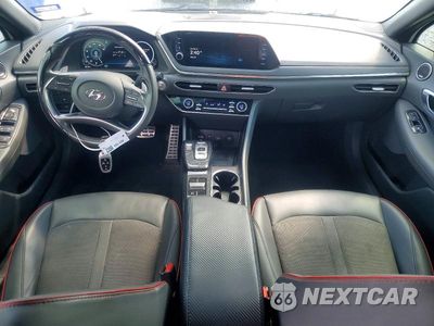 Zdjęcie 8 z 13 samochodu: 2021 HYUNDAI SONATA SEL PLUS VIN:5NPEJ4J29MH062578 - miniatura