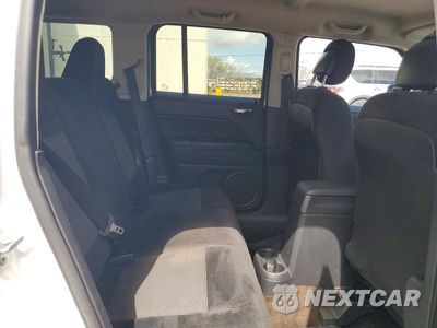 Zdjęcie 11 z 13 samochodu: 2015 JEEP PATRIOT SPORT VIN:1C4NJPBB1FD264405 - miniatura