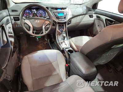 Zdjęcie 8 z 12 samochodu: 2013 HYUNDAI ELANTRA GLS VIN:5NPDH4AE1DH266289 - miniatura