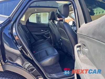 Zdjęcie 6 z 10 samochodu: 2019 JAGUAR E-PACE S VIN:SADFJ2FX8K1Z34156 - miniatura