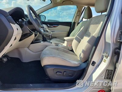 Zdjęcie 7 z 13 samochodu: 2019 NISSAN ROGUE SPORT SV VIN:JN1BJ1CP0KW525406 - miniatura