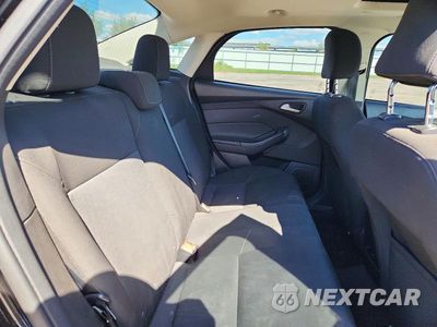Zdjęcie 10 z 12 samochodu: 2015 FORD FOCUS 4D VIN:1FADP3F29FL253452 - miniatura