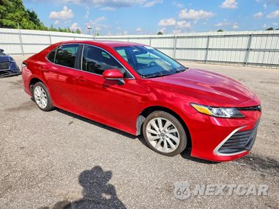 Czwarte zdjęcie samochodu z boku: 2023 TOYOTA CAMRY LE VIN:4T1C11AK9PU111788 - miniatura