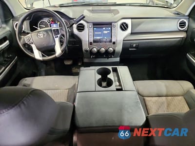 Zdjęcie 8 z 12 samochodu: 2017 TOYOTA TUNDRA SR5 VIN:5TFUM5F16HX070432 - miniatura