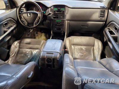 Zdjęcie 8 z 13 samochodu: 2005 HONDA PILOT EXL VIN:5FNYF185X5B052574 - miniatura