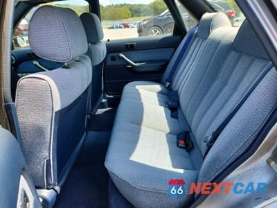 Zdjęcie 10 z 12 samochodu: 1989 TOYOTA CAMRY DELUXE VIN:JT2SV21E3K3339734 - miniatura