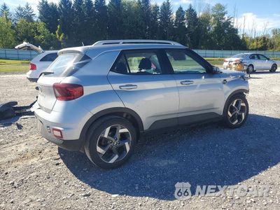 Trzecie zdjęcie samochodu z tyłu: 2022 HYUNDAI VENUE SEL VIN:KMHRC8A31NU160938 - miniatura