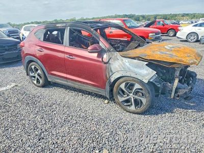 Czwarte zdjęcie samochodu z boku: 2016 HYUNDAI TUCSON LIMITED VIN:KM8J33A25GU059556 - miniatura