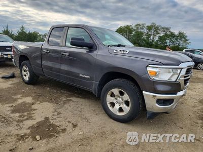 Czwarte zdjęcie samochodu z boku: 2020 RAM 1500 BIG HORN/LONE STAR VIN:1C6SRFBT8LN215312 - miniatura