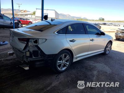 Trzecie zdjęcie samochodu z tyłu: 2018 HYUNDAI SONATA SPORT+ VIN:5NPE34AF2JH720010 - miniatura