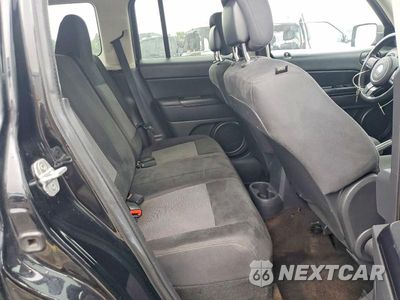 Zdjęcie 10 z 12 samochodu: 2014 JEEP PATRIOT LATITUDE VIN:1C4NJPFA2ED503251 - miniatura