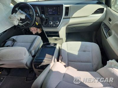 Zdjęcie 8 z 14 samochodu: 2020 TOYOTA SIENNA LE VIN:5TDKZ3DC4LS074821 - miniatura