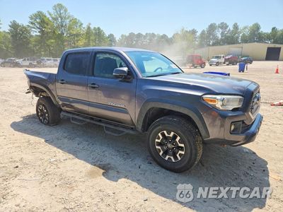 Czwarte zdjęcie samochodu z boku: 2017 TOYOTA TACOMA TRD OFF-ROAD VIN:5TFCZ5AN8HX061416 - miniatura