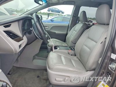 Zdjęcie 7 z 13 samochodu: 2015 TOYOTA SIENNA XLE PREMIUM 8-PASSENGER VIN:5TDYK3DC4FS529931 - miniatura
