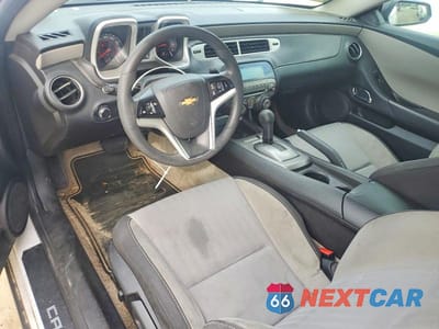 Zdjęcie 8 z 12 samochodu: 2012 CHEVROLET CAMARO LS VIN:2G1FA1E34C9131886 - miniatura