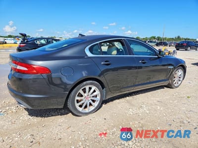 Trzecie zdjęcie samochodu z tyłu: 2015 JAGUAR XF 2.0T PREMIUM VIN:SAJWA0FS4FPU66886 - miniatura