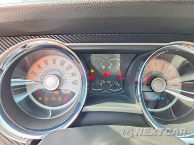 Zdjęcie 9 z 12 samochodu: 2011 FORD MUSTANG VIN:1ZVBP8AM4B5155920 - miniatura