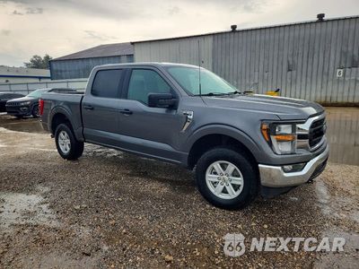 Czwarte zdjęcie samochodu z boku: 2023 FORD F150 SUPERCREW VIN:1FTEW1EP1PKD85468 - miniatura