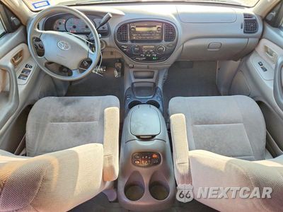 Zdjęcie 8 z 13 samochodu: 2004 TOYOTA SEQUOIA SR5 VIN:5TDZT34A64S214559 - miniatura