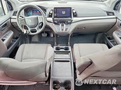 Zdjęcie 8 z 14 samochodu: 2018 HONDA ODYSSEY EX VIN:5FNRL6H5XJB033334 - miniatura