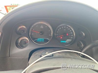 Zdjęcie 9 z 13 samochodu: 2007 GMC YUKON DENALI VIN:1GKFK63877J272059 - miniatura