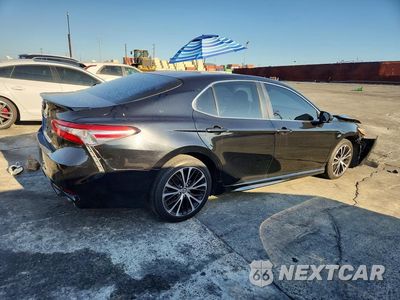 Trzecie zdjęcie samochodu z tyłu: 2018 TOYOTA CAMRY SE VIN:4T1B11HK1JU615003 - miniatura