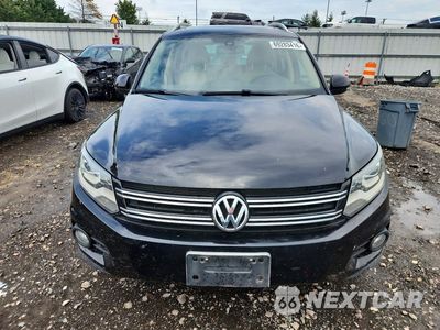 Piąte zdjęcie samochodu w środku: 2013 VOLKSWAGEN TIGUAN S VIN:WVGBV7AXXDW535379 - miniatura
