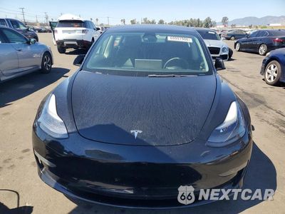 Piąte zdjęcie samochodu w środku: 2022 TESLA MODEL 3 VIN:5YJ3E1EA1NF189451 - miniatura