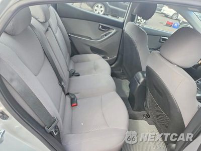 Zdjęcie 10 z 12 samochodu: 2016 HYUNDAI ELANTRA SE VIN:5NPDH4AE3GH701950 - miniatura