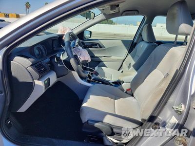 Zdjęcie 7 z 12 samochodu: 2017 HONDA ACCORD LX VIN:1HGCR2F32HA211787 - miniatura