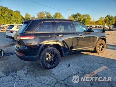 Trzecie zdjęcie samochodu z tyłu: 2025 JEEP GRAND CHEROKEE LAREDO VIN:1C4RJHAG8SC286681 - miniatura