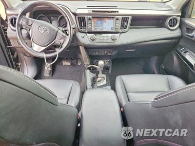 Zdjęcie 8 z 13 samochodu: 2018 TOYOTA RAV4 LIMITED VIN:JTMYFREV9JJ744458 - miniatura