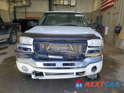 Piąte zdjęcie samochodu w środku: 2003 GMC SIERRA K2500 HEAVY DUTY VIN:1GTHK23183F178043 - miniatura